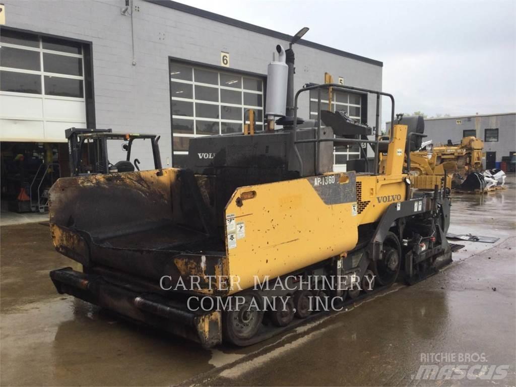 Volvo PF4410 滑移轉向裝載機