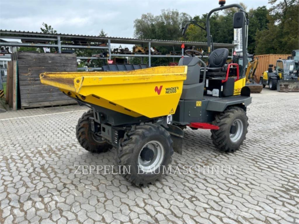 Wacker DW30 鉸接式起吊車