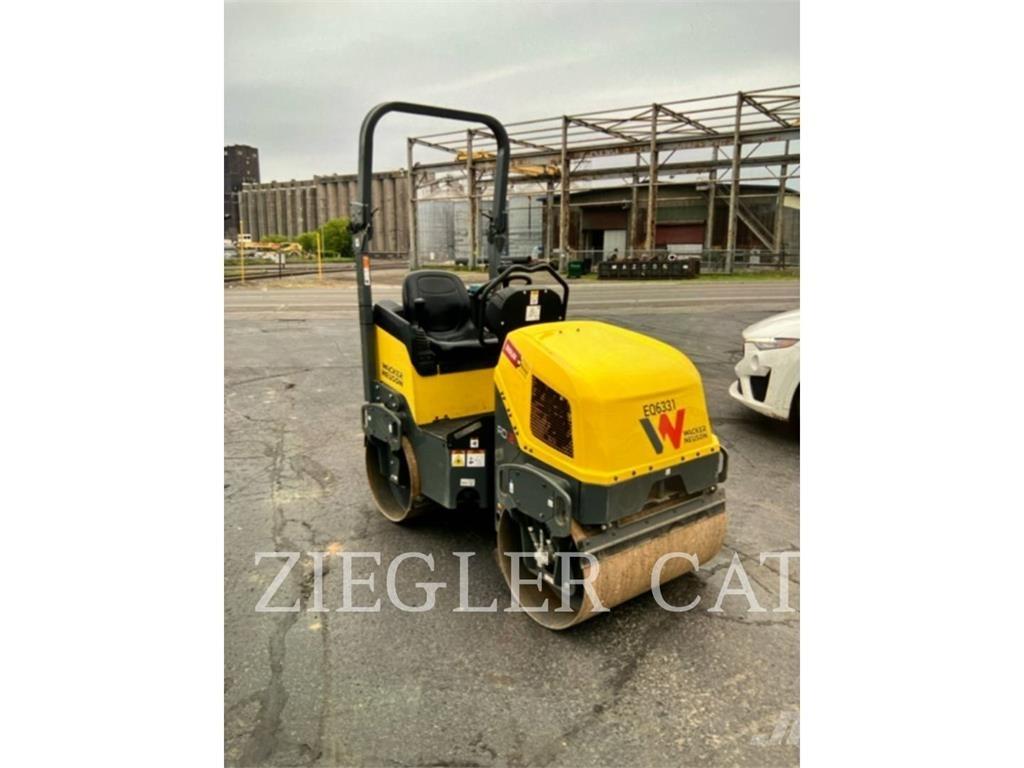 Wacker RD12A 雙輪滾壓機
