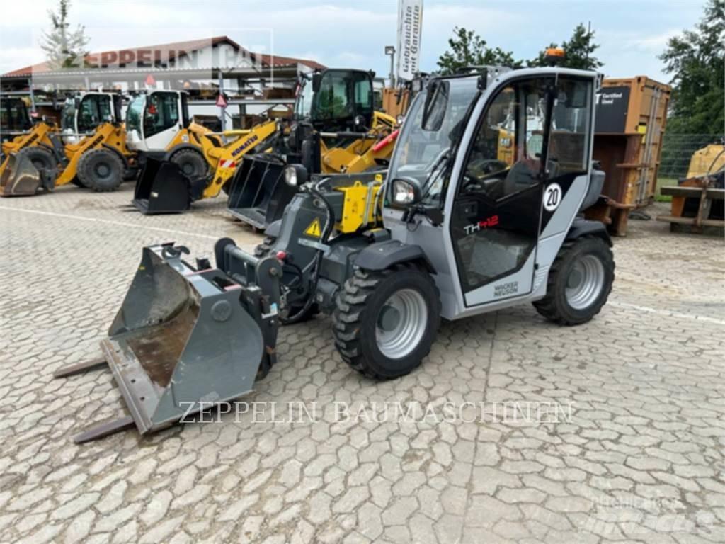 Wacker TH412 伸縮臂操作車