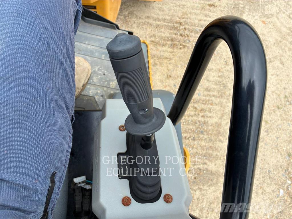 Weiler CT3 膠輪滾壓機