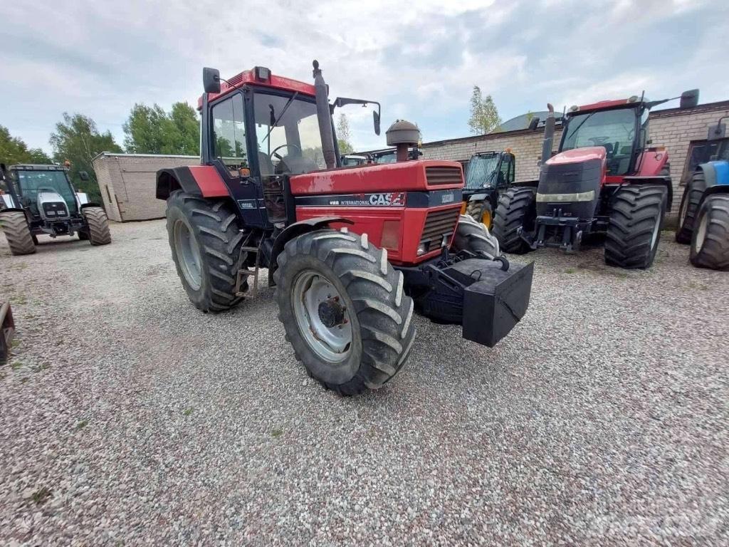 Case IH 1255 XL 曳引機