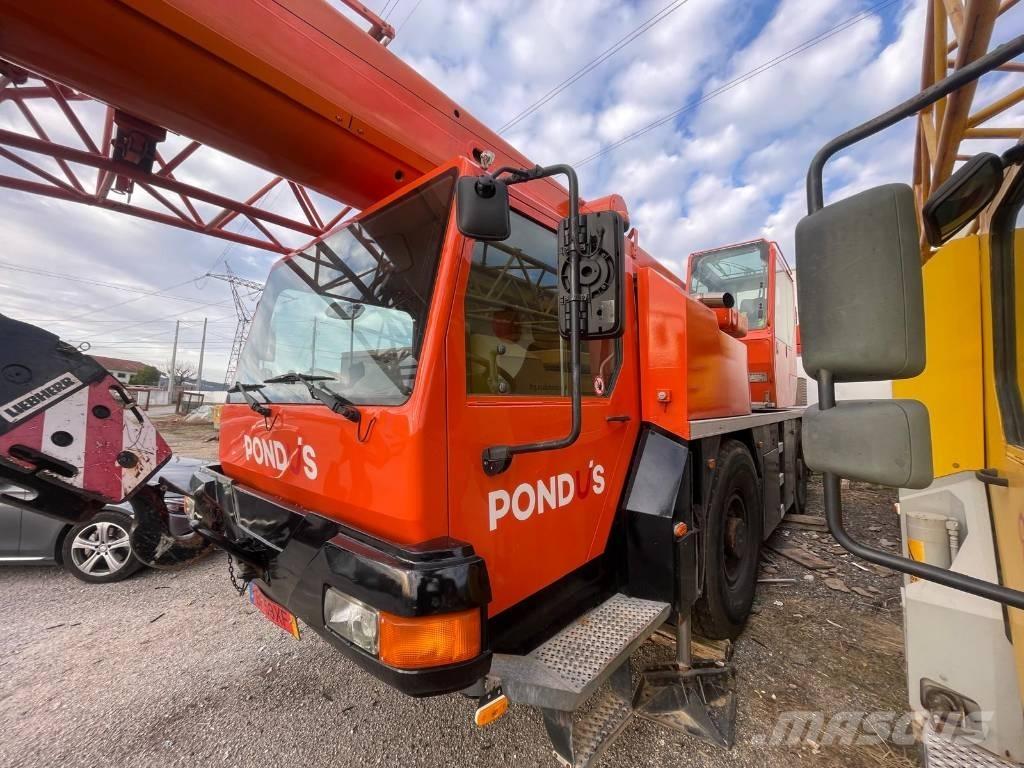 Liebherr LTM 1030-2 全路面起重機/吊車