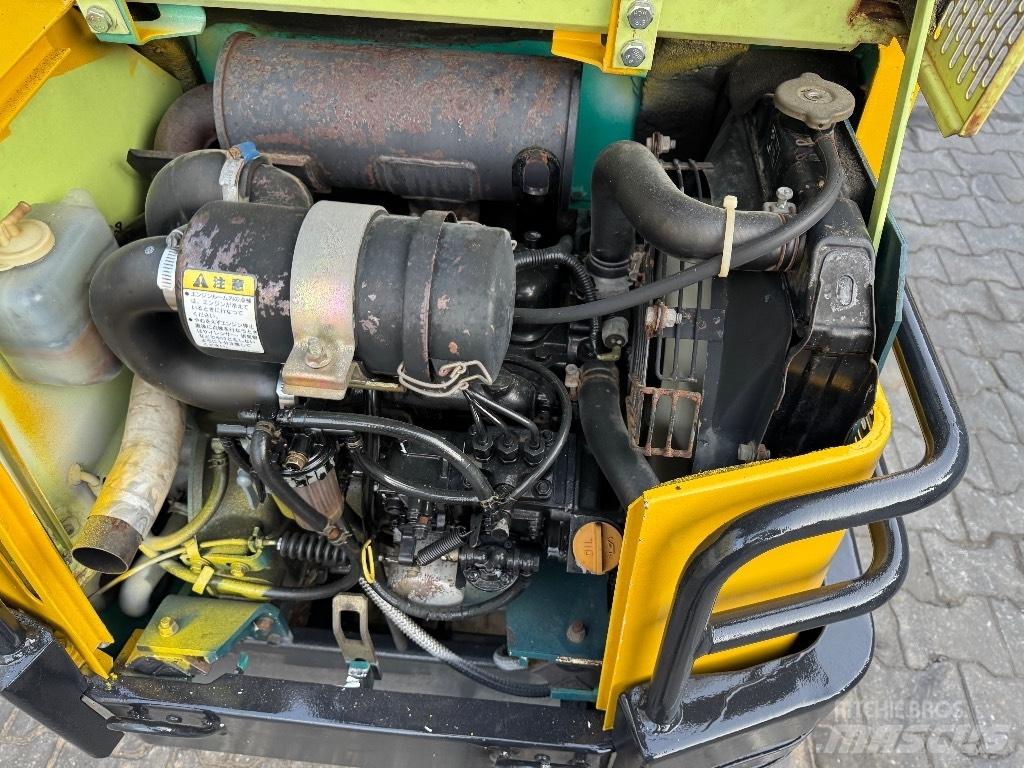 Yanmar B12 小型挖土機/掘鑿機<7t(小型挖掘機)