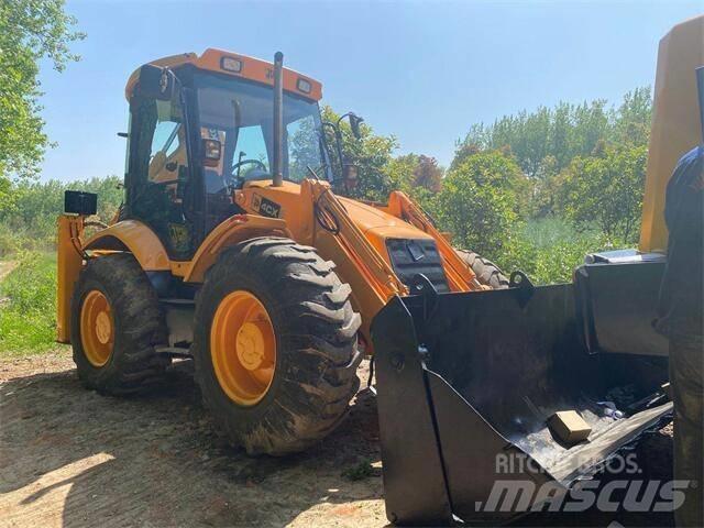 JCB 4CX 反鏟裝載機