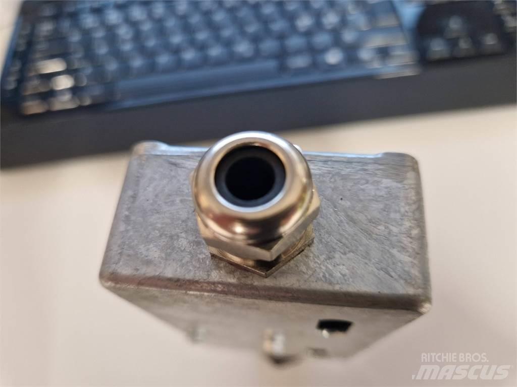 Rottne 083-0002 電子設備