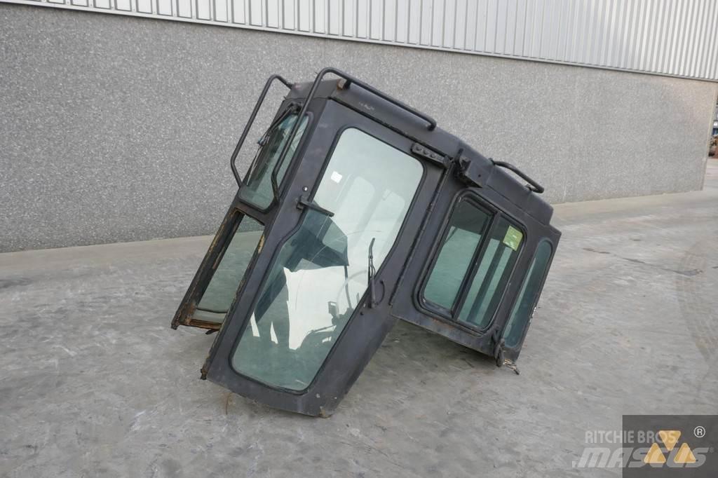 CAT 158-7696 駕駛室與內部