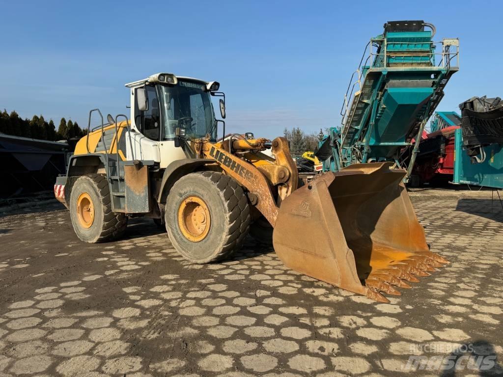 Liebherr L 556 輪胎式裝載機