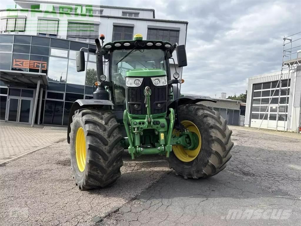 John Deere 6215r 曳引機
