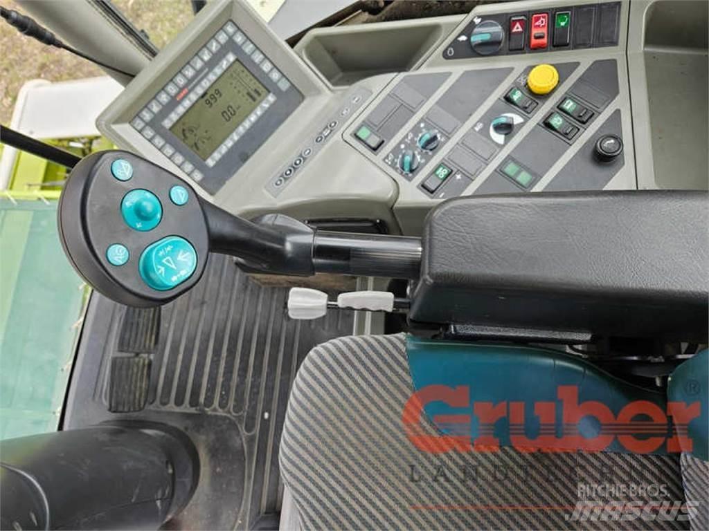 CLAAS Jaguar 850 自走式飼料採集機