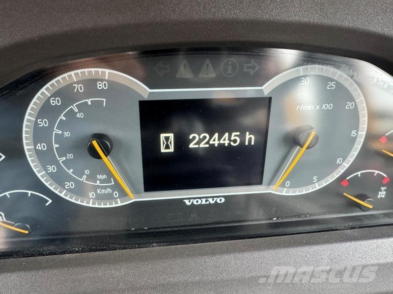 Volvo A 40 G 鉸接式起吊車