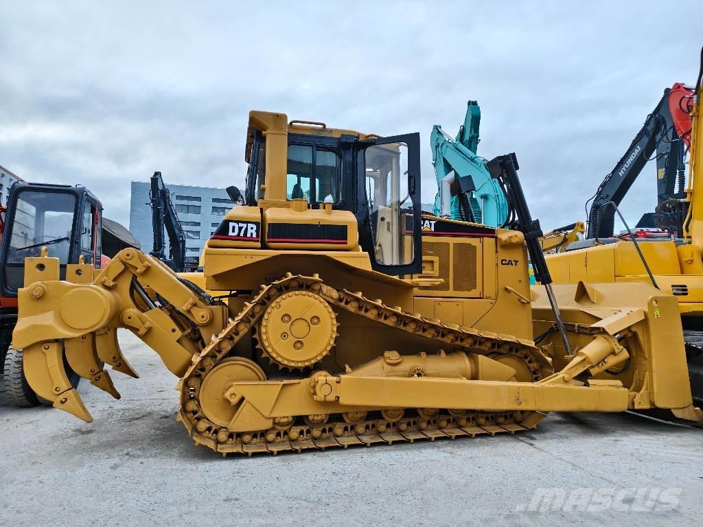 CAT D 7 R 履帶推土機