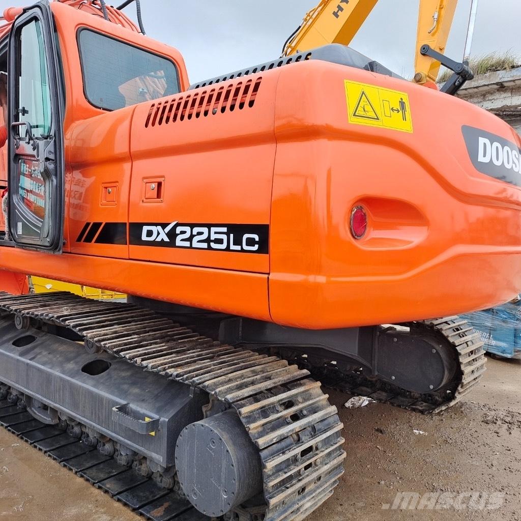 Doosan DX 225LC-9C 履帶式 挖土機/掘鑿機/挖掘機