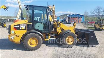 CAT 906 輪胎式裝載機