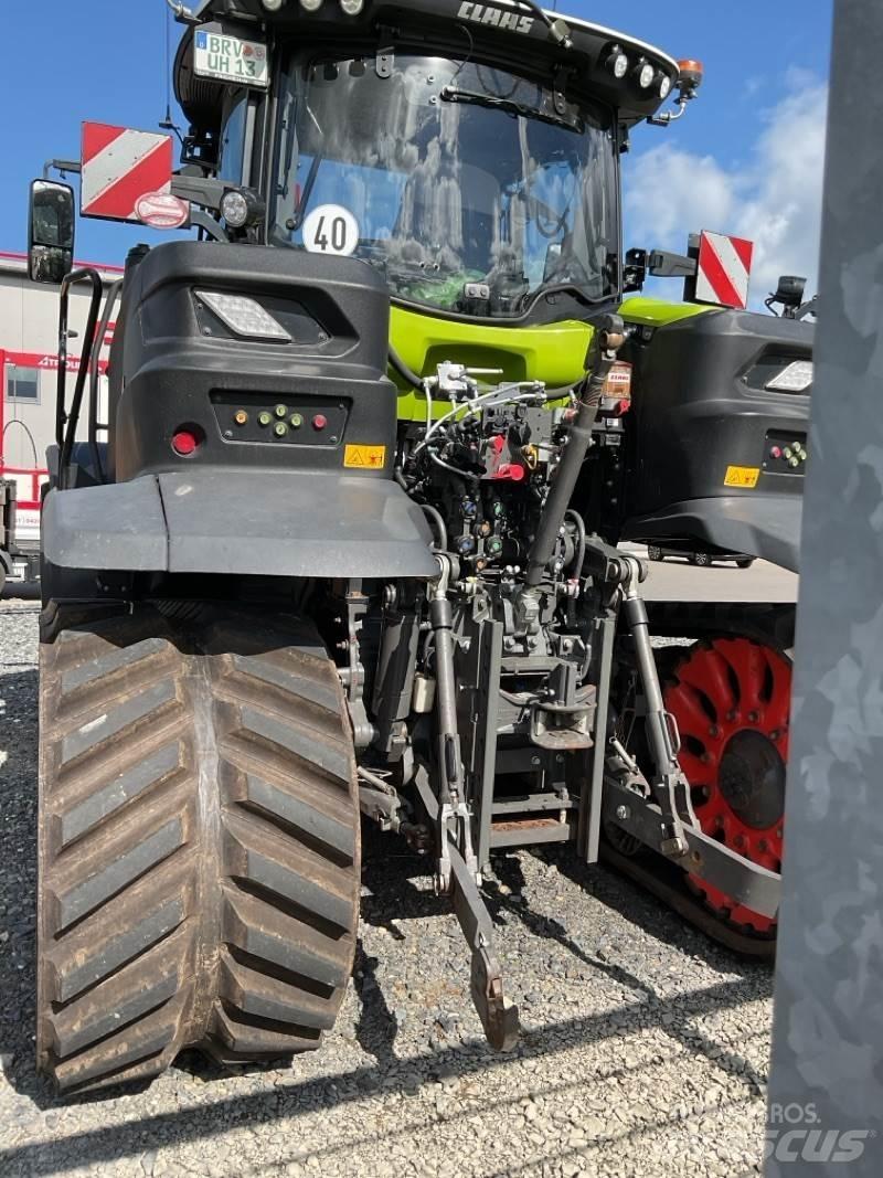 CLAAS Axion 960 TT 履帶式起重機