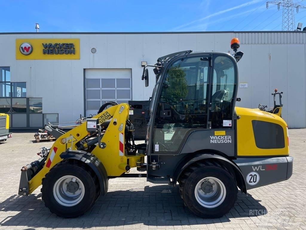 Wacker Neuson WL32 輪胎式裝載機
