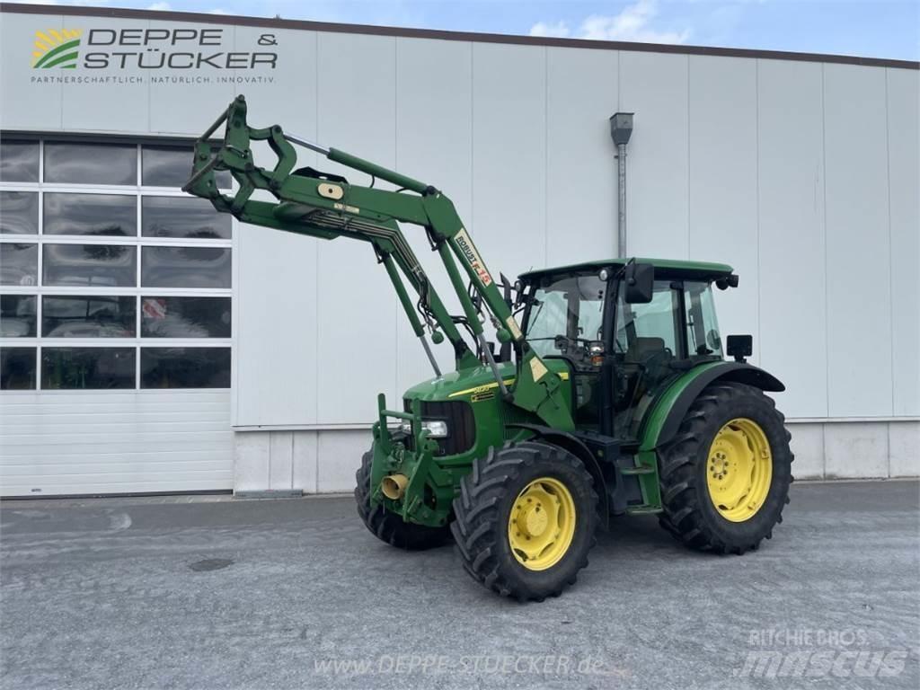 John Deere 5820 曳引機