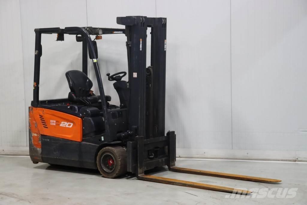 Doosan B20T-7 電動堆高機