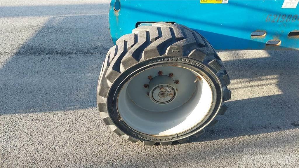Genie S60HCE 伸縮臂高空作業車