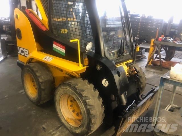 JCB Robot 170 小型裝載機