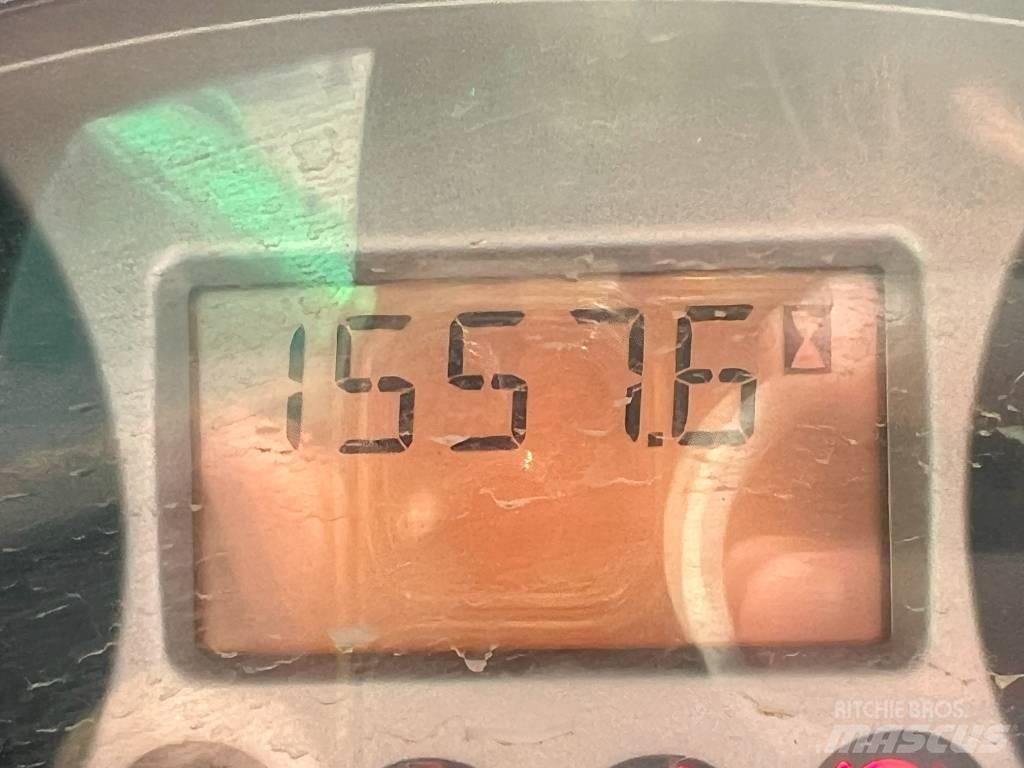 Bobcat S630 滑移轉向裝載機