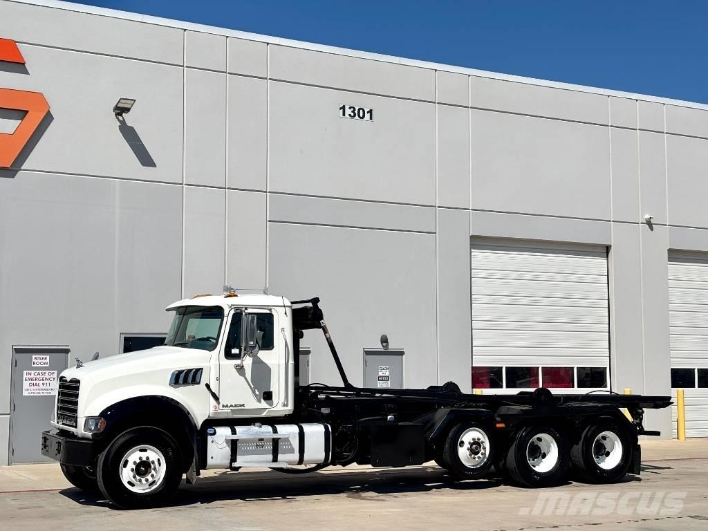 Mack CV 713 曳引機組件