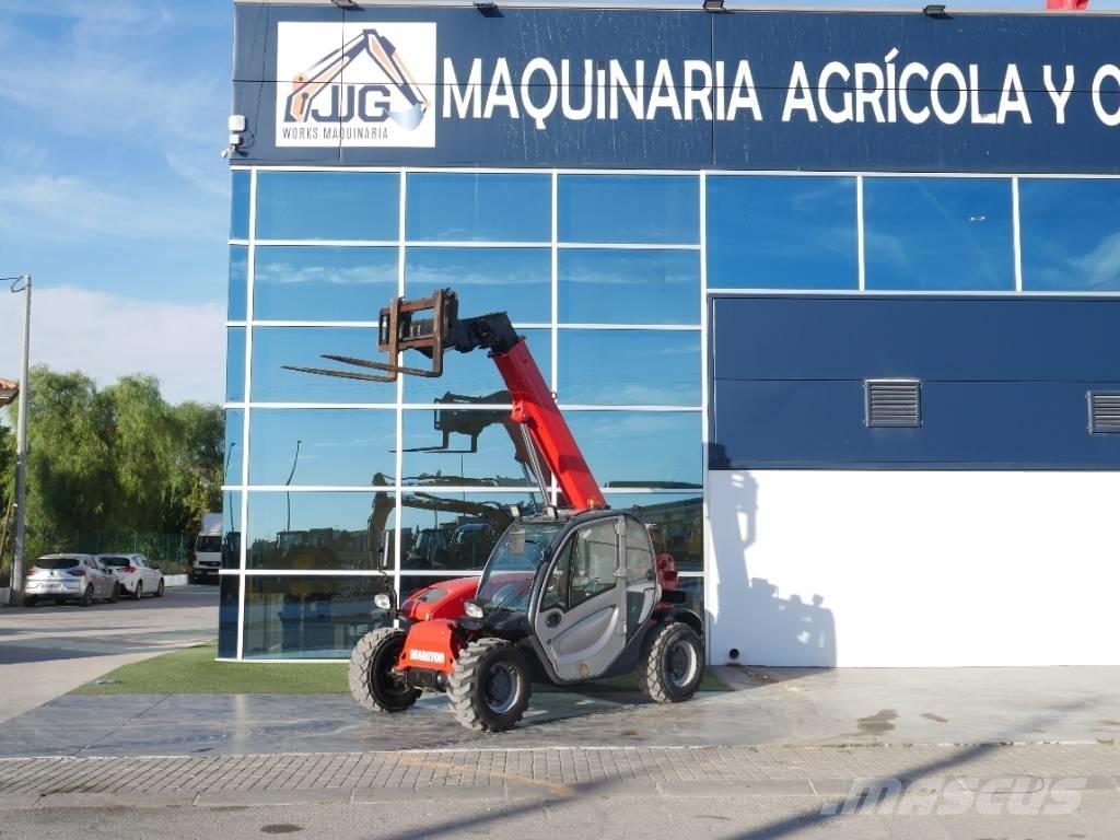 Manitou MT 625 伸縮臂操作車