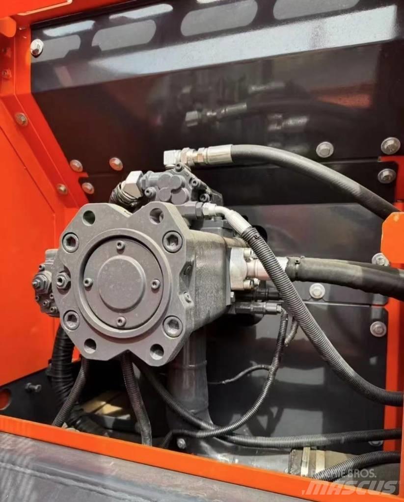 Doosan DX 225 履帶式 挖土機/掘鑿機/挖掘機