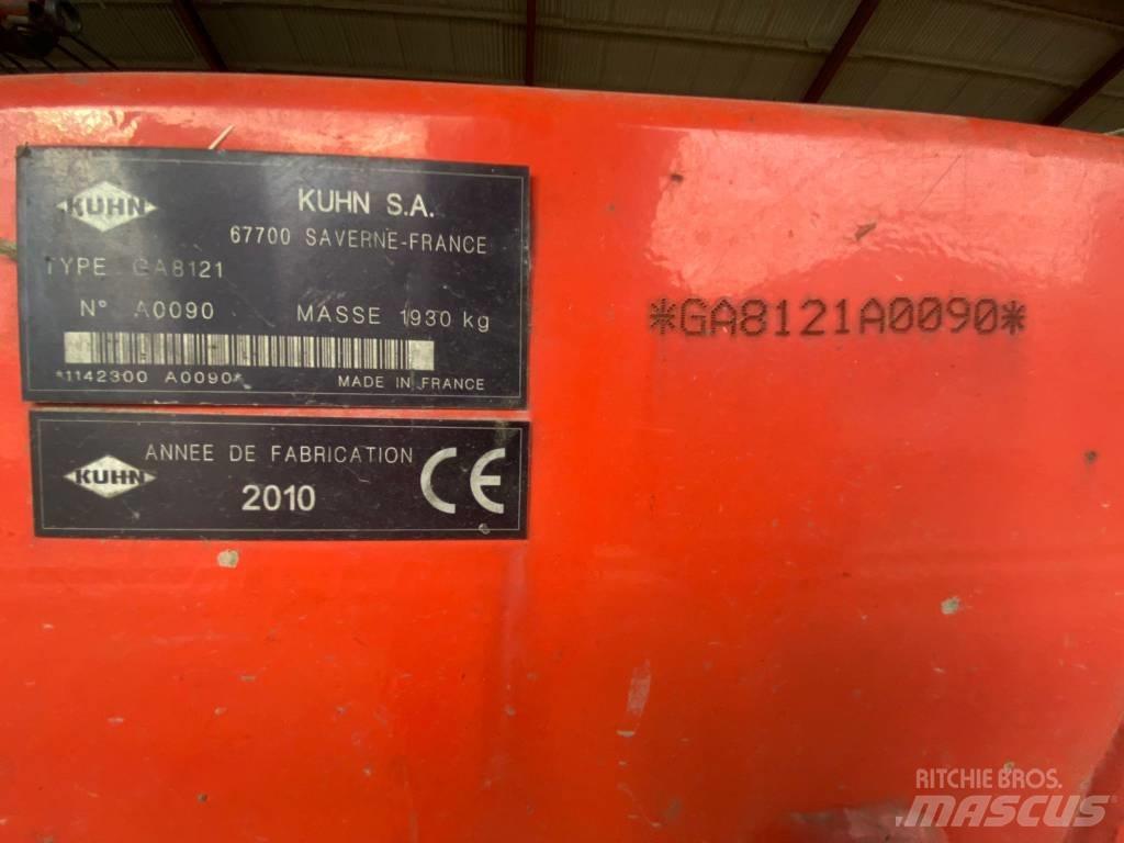 Kuhn GA 8121 堆草機