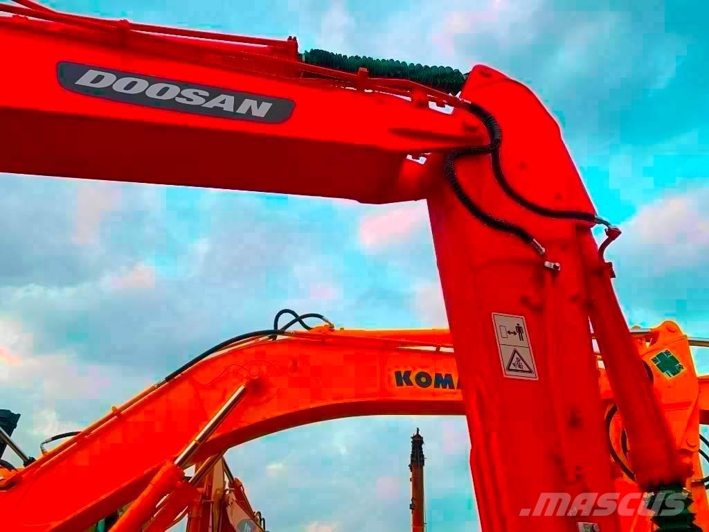 Doosan DX 225 LC 履帶式 挖土機/掘鑿機/挖掘機