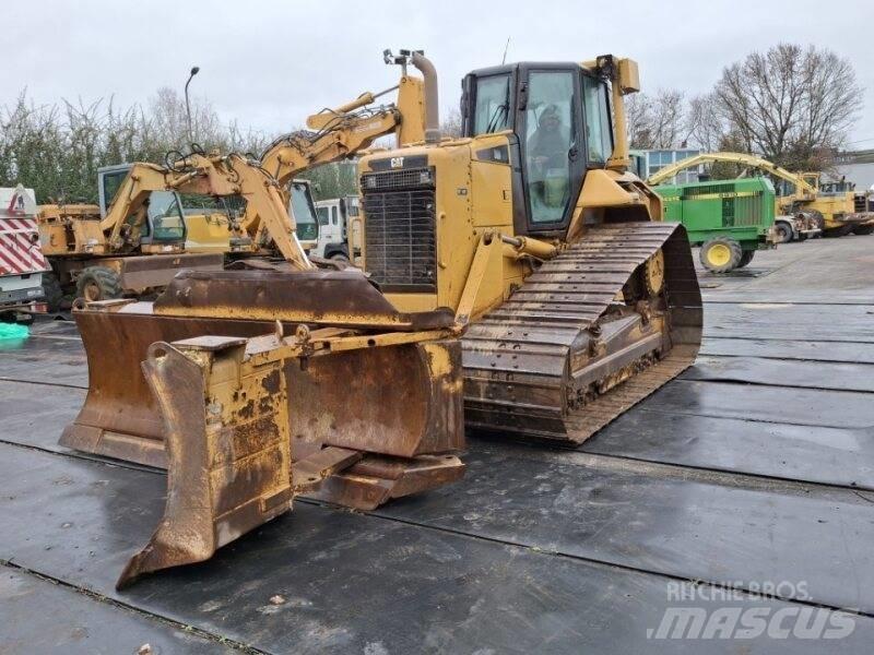CAT D6N 履帶推土機