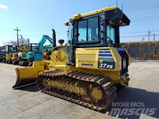 Komatsu D37PX-23 履帶推土機