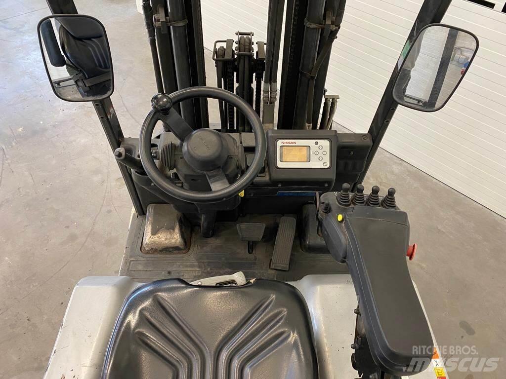 Nissan G1N1L20Q 電動堆高機