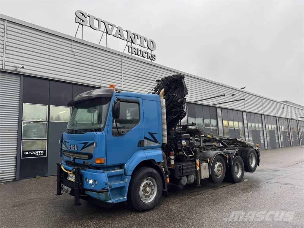 Sisu E11M 起重機卡車