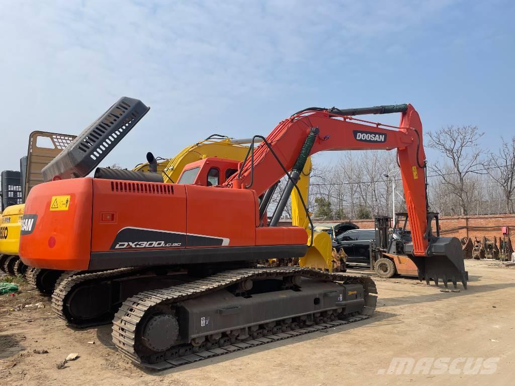 Doosan DX 300 履帶式 挖土機/掘鑿機/挖掘機
