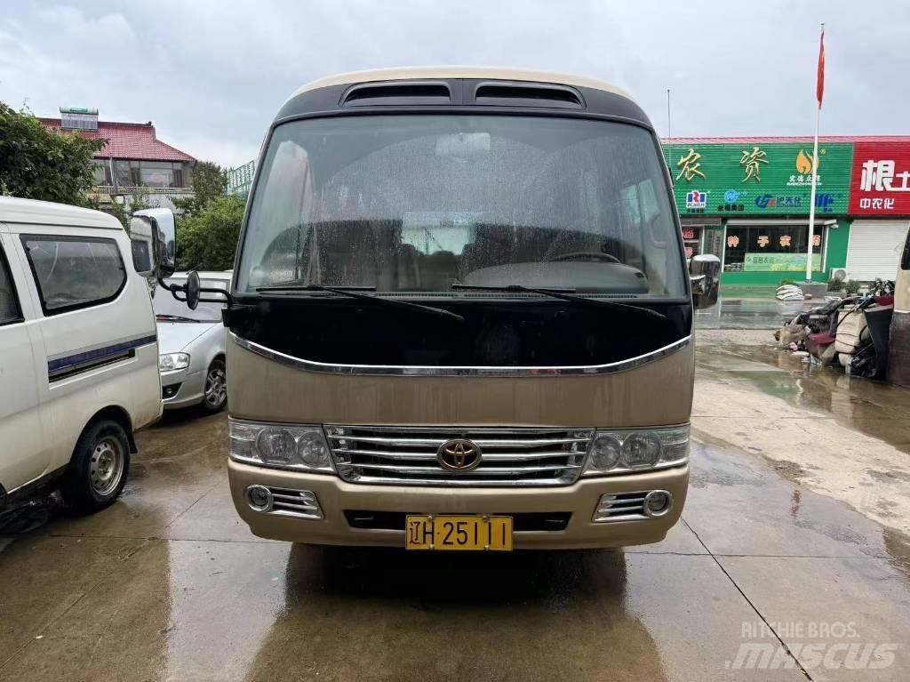 Toyota Coaster Bus 迷你巴士