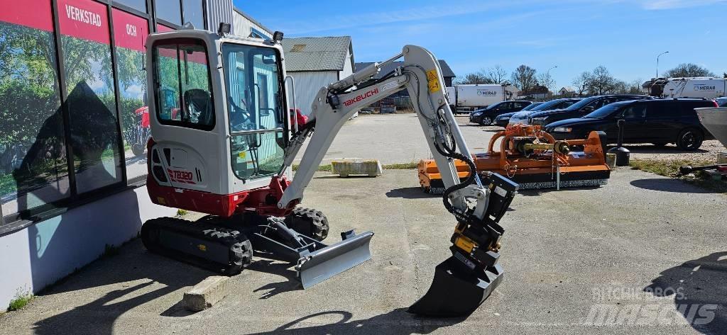 Takeuchi TB 320 小型挖土機/掘鑿機<7t(小型挖掘機)