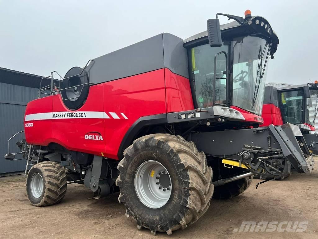 Massey Ferguson 9380 聯合收穫機