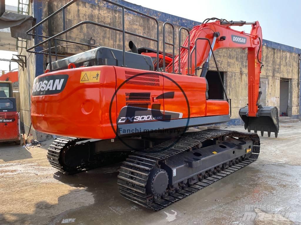 Doosan DX300 履帶式 挖土機/掘鑿機/挖掘機