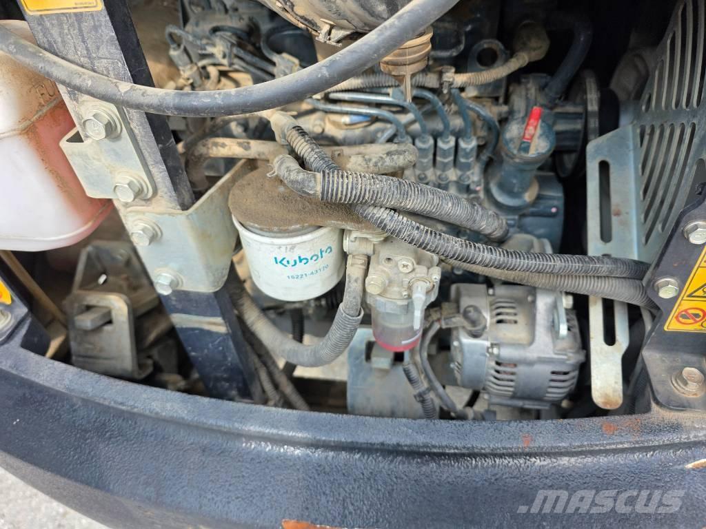 Kubota KX 027-4 小型挖土機/掘鑿機<7t(小型挖掘機)