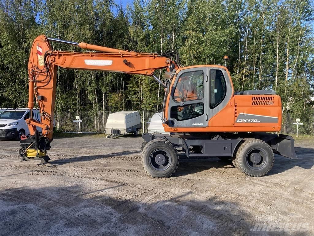 Doosan DX 170 W 旋轉式挖土機/掘鑿機/挖掘機