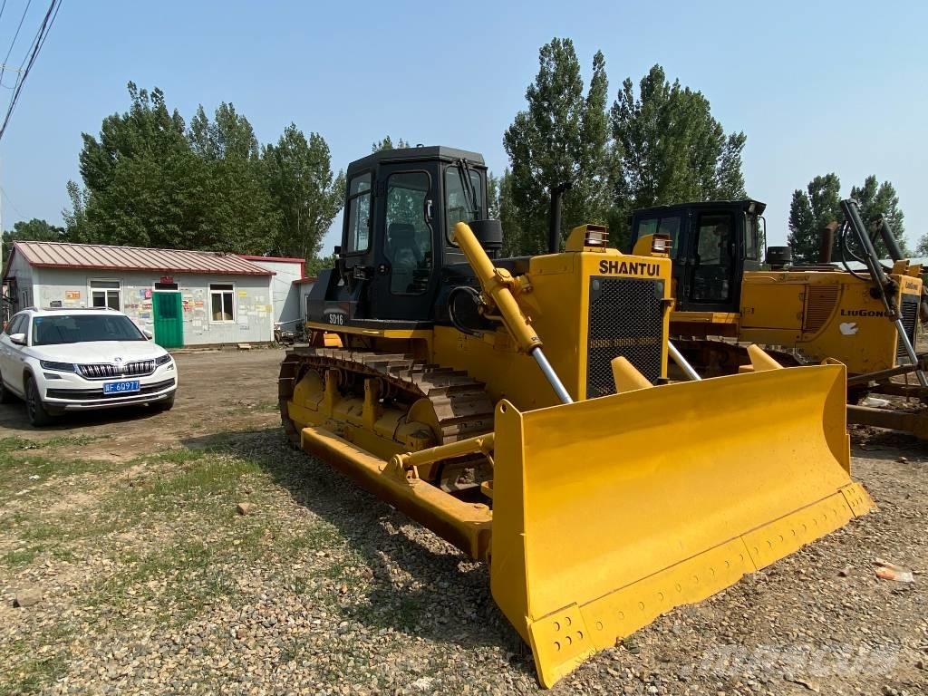 Shantui SD 16 履帶推土機