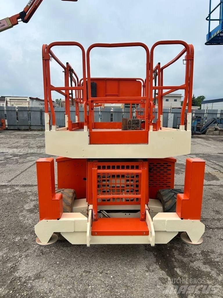 JLG 260 MRT 剪式升降機