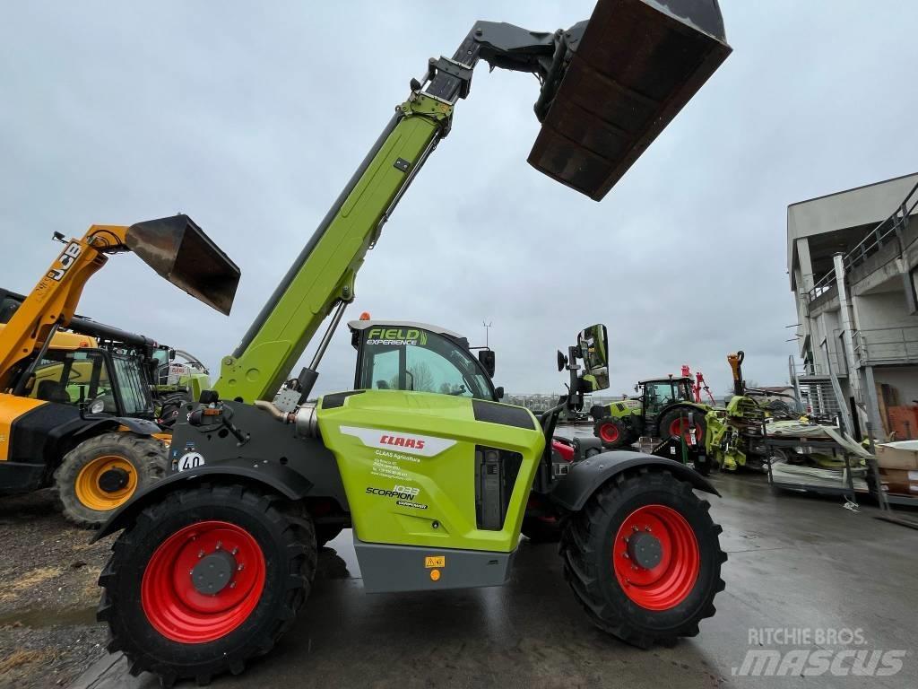 CLAAS Scorpion 1033 農業用伸縮臂裝載機