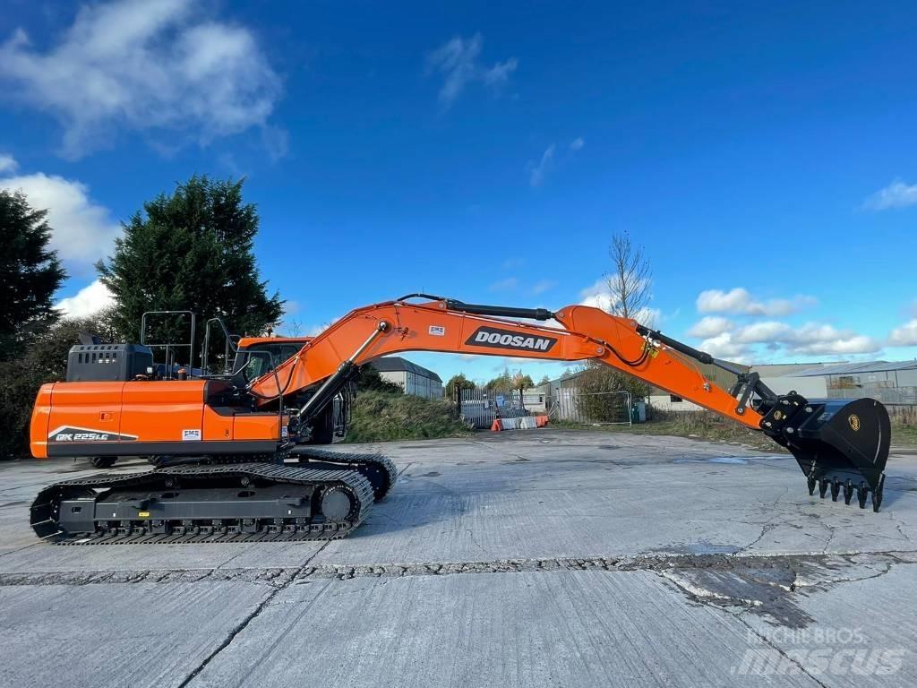 Doosan DX225LC-7 履帶式 挖土機/掘鑿機/挖掘機