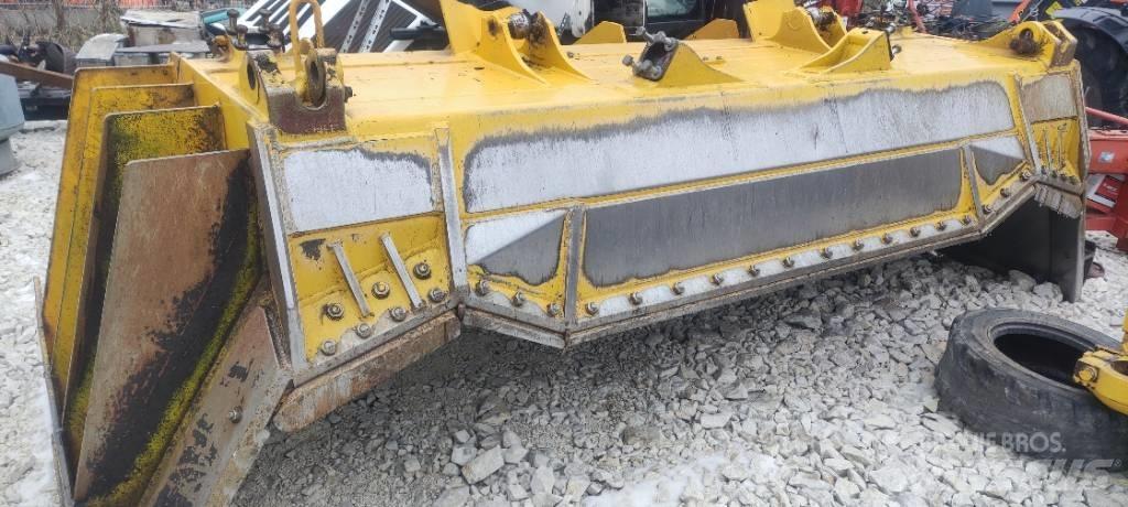 Komatsu D 65 EX-18 履帶推土機