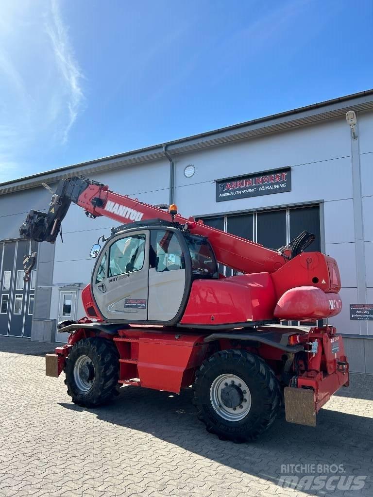 Manitou MRT 2150 伸縮臂操作車