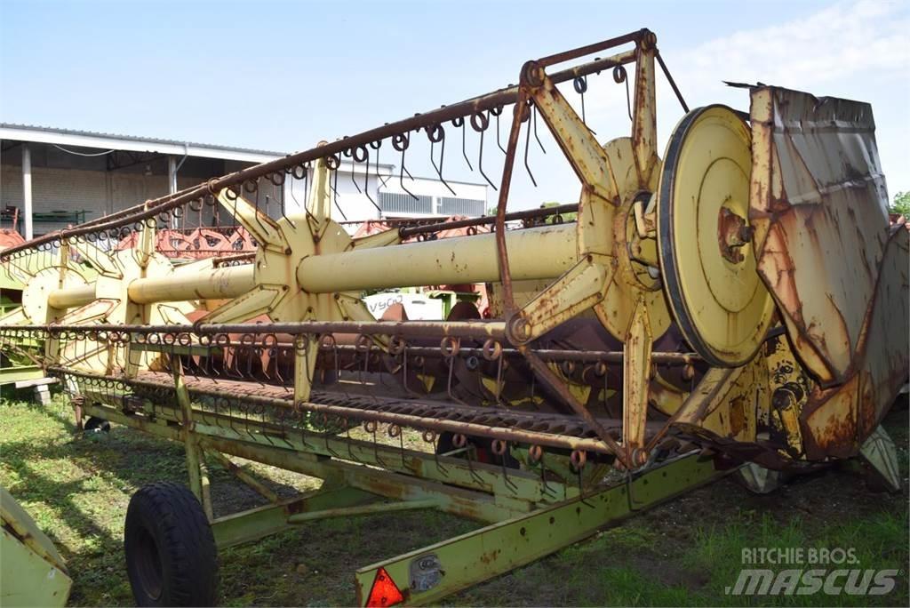 New Holland TF 42 聯合收穫機