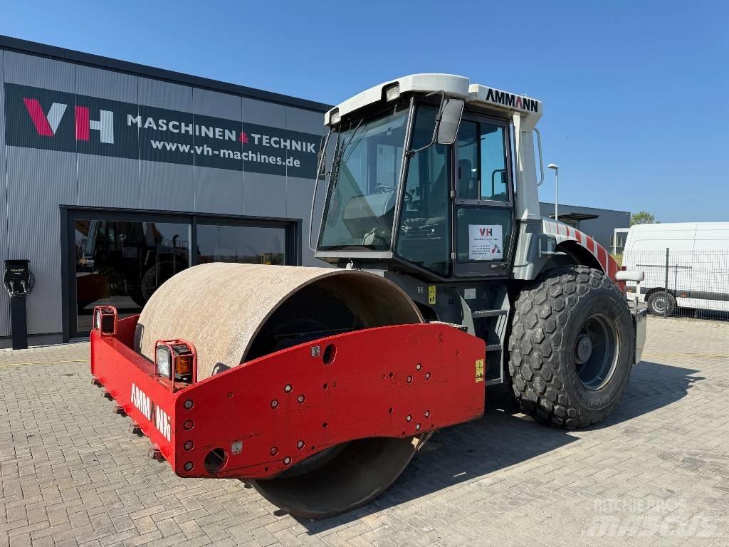 Ammann ASC 110 單輪滾壓機