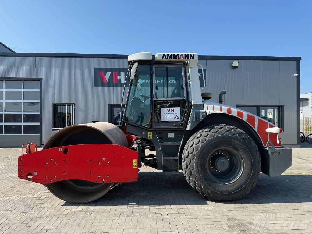Ammann ASC 110 單輪滾壓機